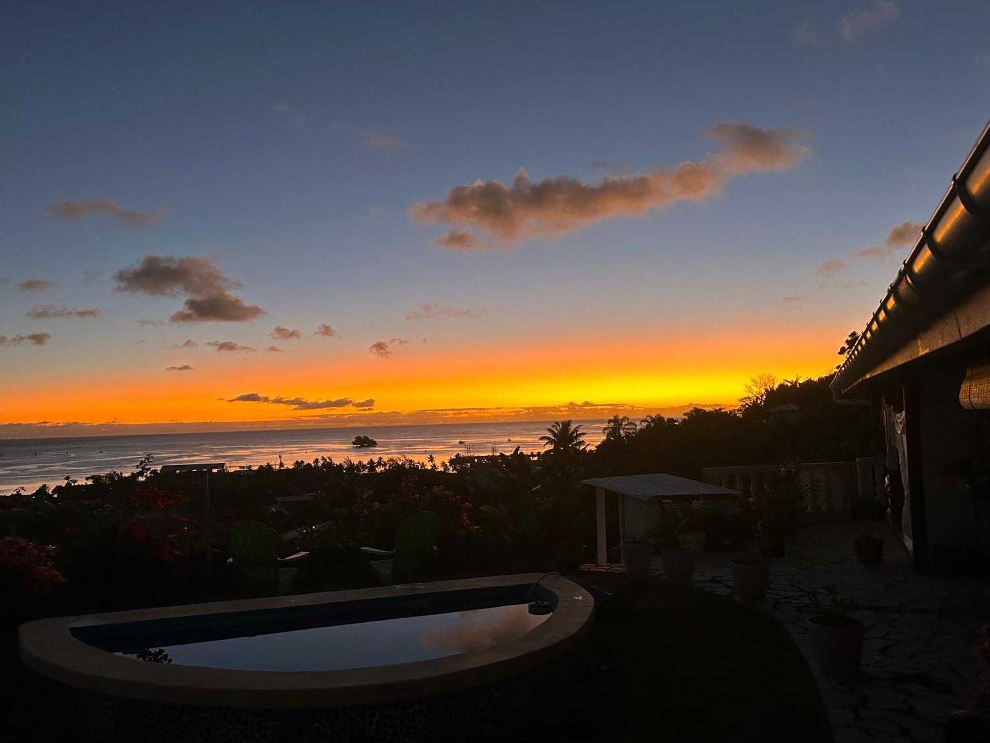 Готель Raiatea Bellevue Утуроа Екстер'єр фото